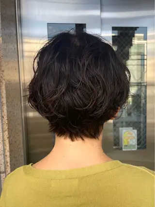 ショート カラー パーマ 🌈月1夜モデル募集 📩ください⭐️のヘアスタイル