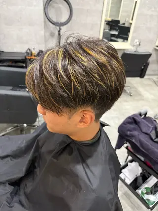 ショート カラー メンズ アンダーバーホワイト上本町所属・園田 光輝のヘアスタイル