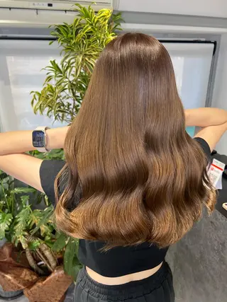セミロング カラー mimiiy梅田 中崎町ハイトーンのヘアスタイル