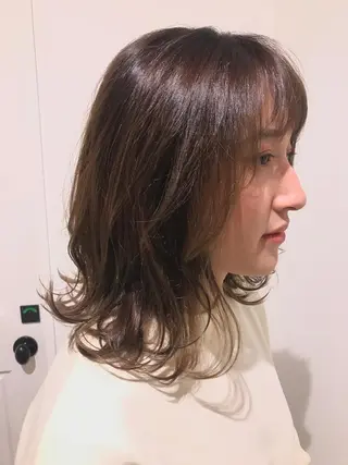 ミディアム カラー ショートヘア💫 ハイトーン西田拓馬のヘアスタイル