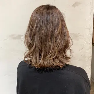 カラー 阿部 胡春のヘアスタイル