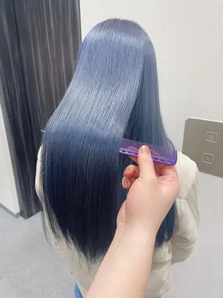 ロング カラー ikuma/ ミルクティーのヘアスタイル