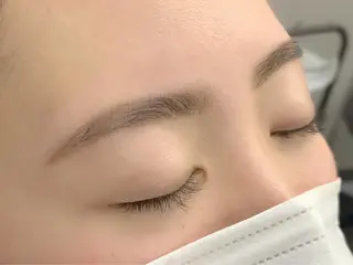アイブロウ 佐々木 蓮のマツエク・マツパデザイン