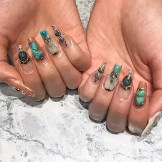 ネイル crestnail所属・小林 束紗のネイルデザイン