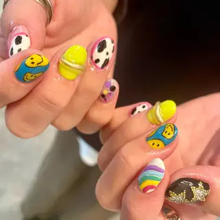 ショート m kaori𓃟のネイルデザイン