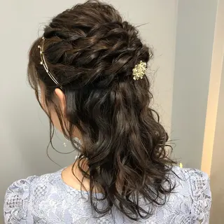 ミディアム カラー ヘアアレンジ CheRiR【シェリール】所属・cherir髪質改善 パーソナルカラー診断のヘアスタイル