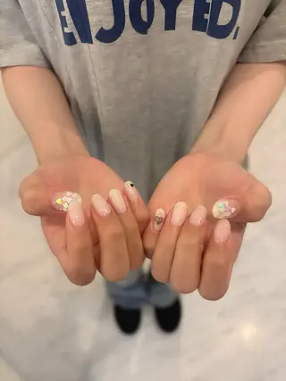 ネイル HENECY/ FUKA🐈‍⬛🩵のネイルデザイン