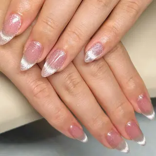 ネイル 矢冨 彩花のネイルデザイン
