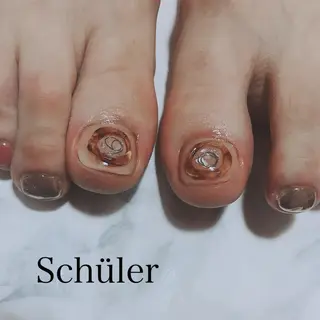 ネイル Schüler所属・野内 まきのネイルデザイン