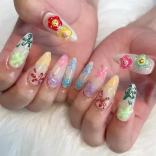 ネイル ゴテゴテ💙ワンホン リオナのネイルデザイン