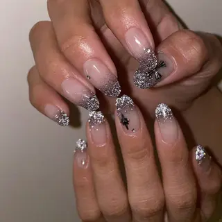 ネイル Ami 🦥のネイルデザイン