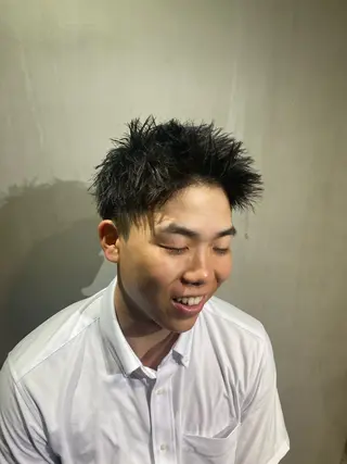 ショート メンズ 江﨑 翔のヘアスタイル