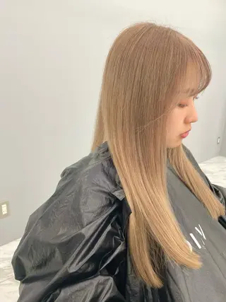 ロング カラー 最高級髪質改善 🦄ブリーチYUGOのヘアスタイル