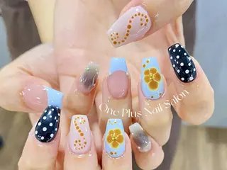 ネイル One Plus Nail Salonのネイルデザイン
