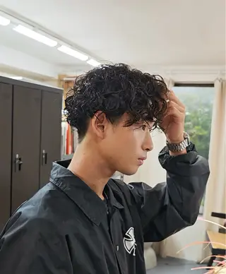 ミディアム パーマ メンズ 24時まで営業🌛東 陽町🍀TOROROのヘアスタイル