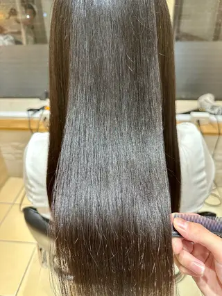 ロング Geniee horie所属・ともや 髪質改善縮毛矯正のヘアスタイル