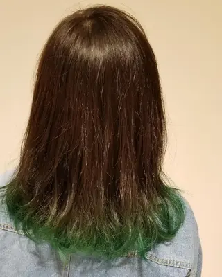 セミロング カラー La fith hair 池袋店所属・🔴赤み消し/ 艶カラー落合 優🔴のヘアスタイル