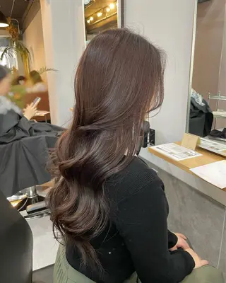 ロング カラー ミルクティーベージュ ❤︎レイヤー　MIAのヘアスタイル