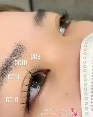 マツエク・マツパ GO TODAY SHAiRE SALON　名古屋パルコ店所属・しみず さきのマツエク・マツパデザイン