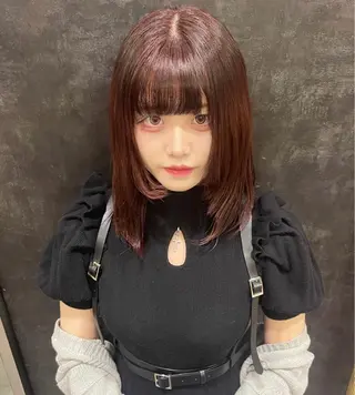 セミロング カラー Ricca所属・Hina🧵/恵比寿 中目黒/透明感カラーのヘアスタイル