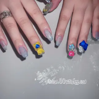 ミディアム ネイル ⛓Miyu ⛓のネイルデザイン