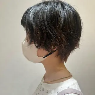 ショート カラー 溝口 奈穂のヘアスタイル