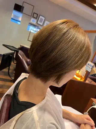 ショート サイトウ ナツキのヘアスタイル