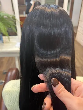 セミロング サラ艶トリートメント miyuのヘアスタイル