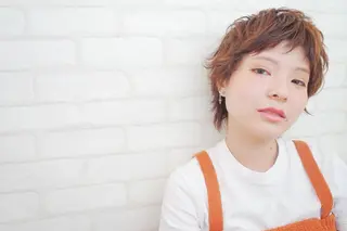 ショート カラー パーマ 山下 直人のヘアスタイル