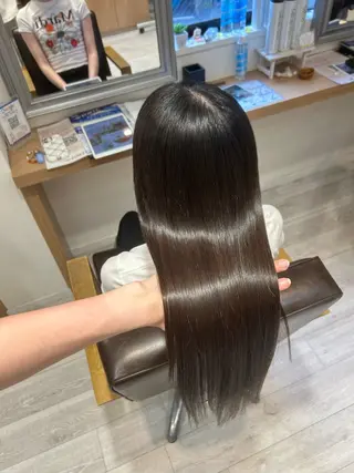 ロング 井上 慈温のヘアスタイル