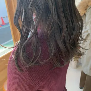 セミロング カラー misch by urban所属・名駅🦢大人艶カラー 🪽カミヤアカネのヘアスタイル