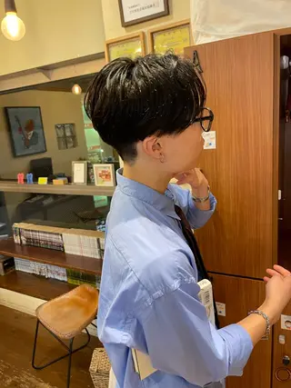 メンズ HAREKE  AVEDA 8所属・遠山 葉月のヘアスタイル