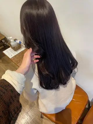 ロング Megu/ベージュ/ 透明感カラーのヘアスタイル