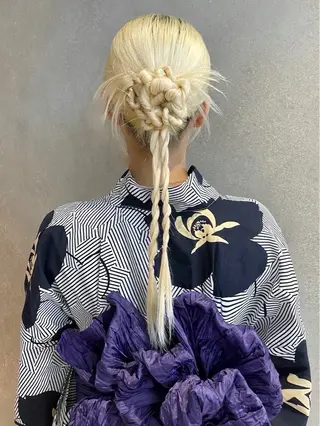 ロング ヘアアレンジ 暖色カラー/nail / miu 🌺❤︎のネイルデザイン