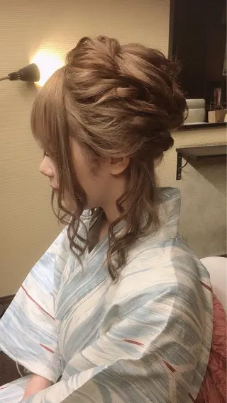 ミディアム ヘアアレンジ RICK Trick所属・セット&メイク RICK trickのヘアスタイル