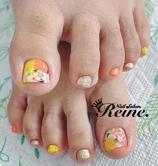 ネイル Nailsalon Reine所属・玉栄 伶奈のネイルデザイン