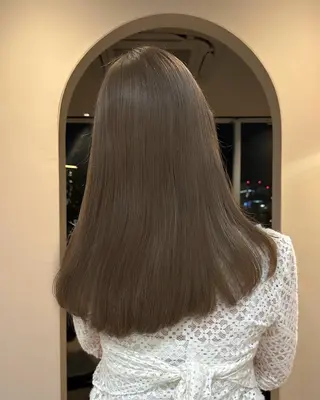 ミディアム カラー MIYU  ボブ ブリーチなしWカラーのヘアスタイル