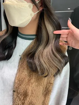 ロング カラー 🪞ハイトーン🪞 🤍waka🤍のヘアスタイル