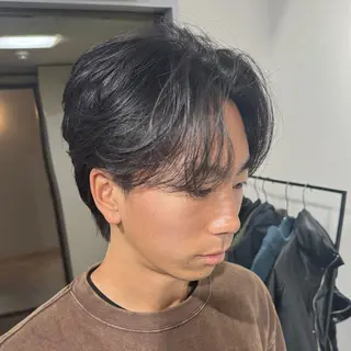 メンズ 表参道フェザーパーマ ニュアンスパーマのヘアスタイル