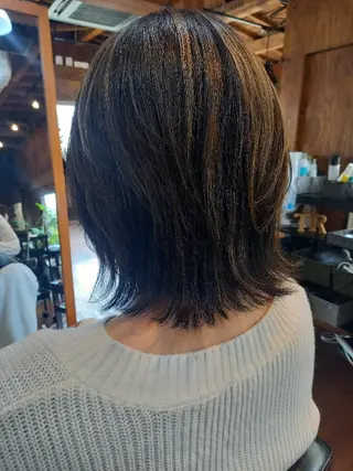 ミディアム 飯田 仁美のヘアスタイル