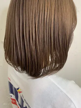 ショート カラー raika .のヘアスタイル