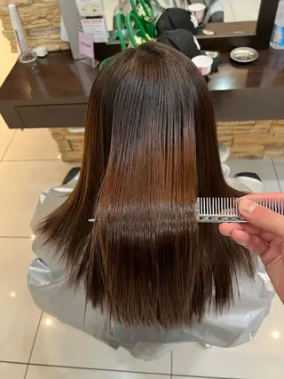 ミディアム 福岡縮毛矯正✨️ ストレート 向井和輝のヘアスタイル