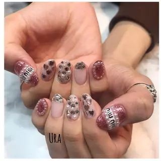 ネイル UrakoNail 《nail》のネイルデザイン