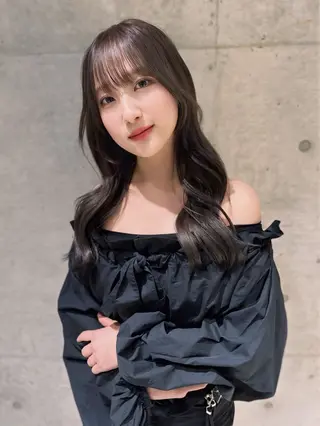 セミロング Rita/髪質改善 /透明感カラーのヘアスタイル