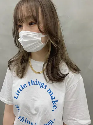 セミロング カラー ブームボックス所属・🐝ハイトーンカラー hachi🐝のヘアスタイル
