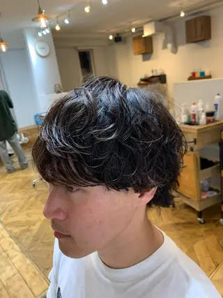 ミディアム パーマ メンズ メンズStylist 山根慧のヘアスタイル