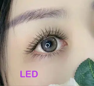 マツエク・マツパ ホウ エンのネイルデザイン