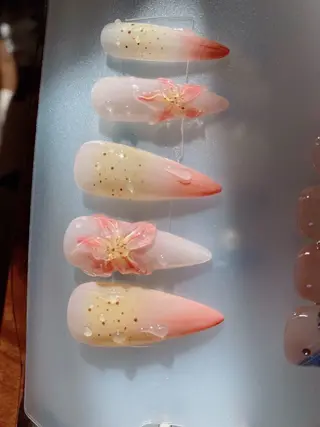 ネイル ホウ エンのネイルデザイン