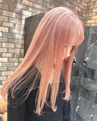 ロング 🔷ブリーチバレイヤ ージュ🔷飯野達也のヘアスタイル