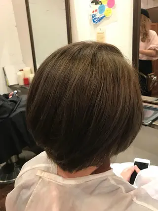 ショート カラー 小森谷 亮太のヘアスタイル